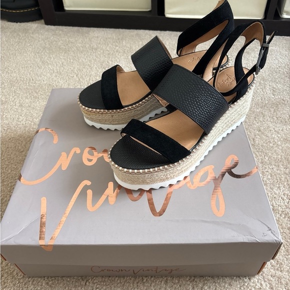 Crown Vintage Black Wedge Sandals - Picture 1 of 10